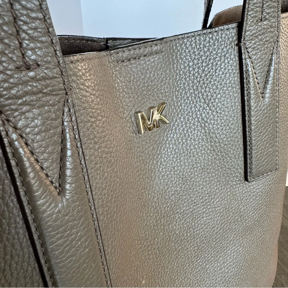 Michael Kors mk michael